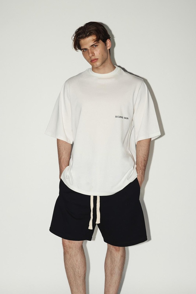 Essential t shirt 3 s